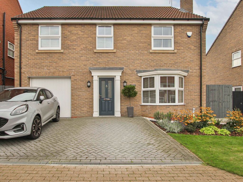 4 bed detached house for sale in Goldy Wood Avenue, Skirlaugh, Hull