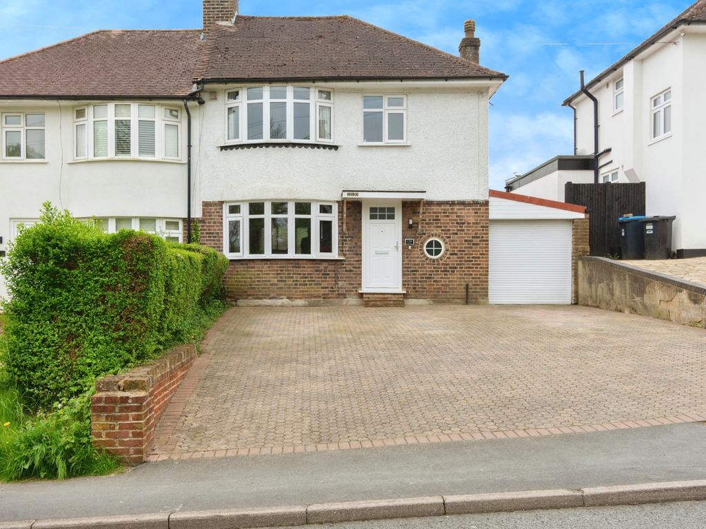 3 bed semidetached house for sale in Farleigh Road, Warlingham CR6, £