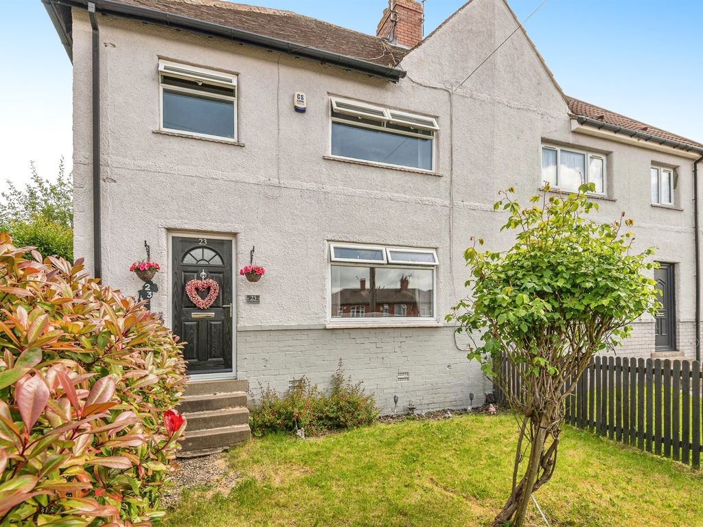3 bed semidetached house for sale in St. James Crescent, Pudsey LS28
