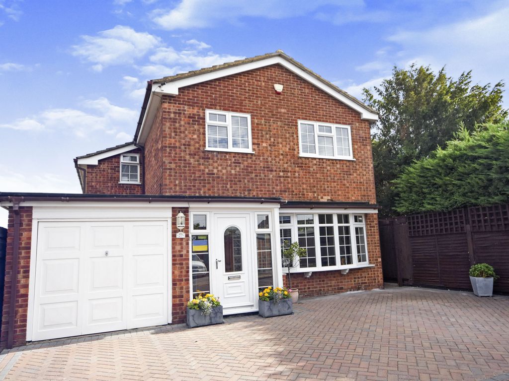 Highcliffe Way, Wickford SS11  