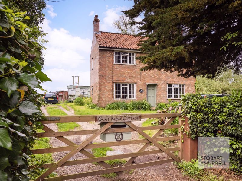 3 bed detached house for sale in Goat Farm Cottage, Norwich Road
