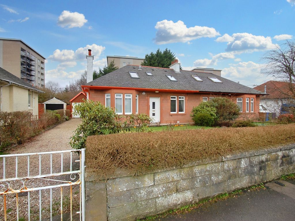 3 bed semidetached bungalow for sale in 38 Birkhall Avenue, Cardonald