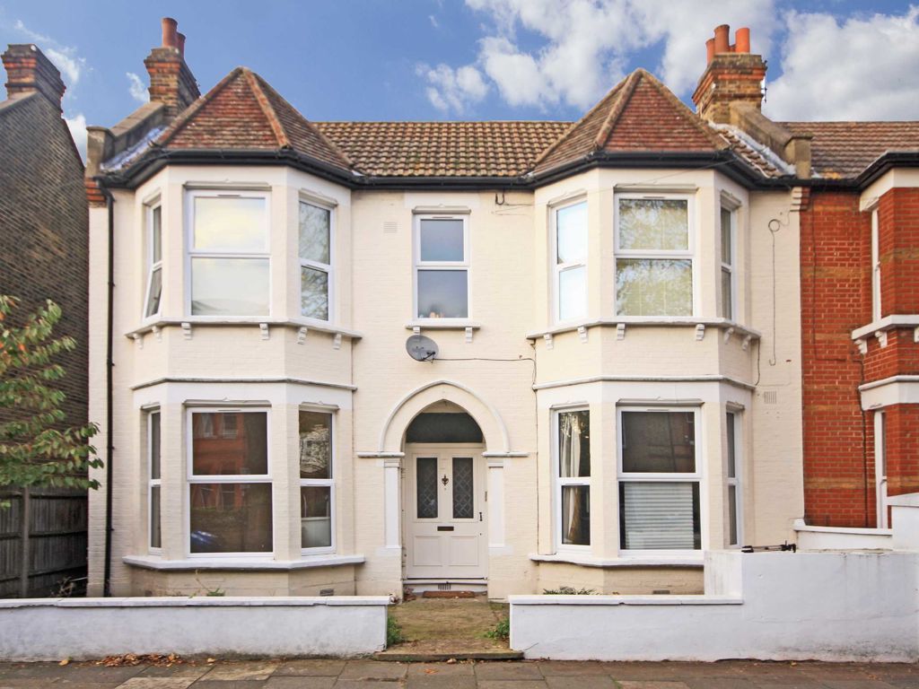 1 bed flat to rent in Grafton Road, London W3, £1,547 pcm Zoopla