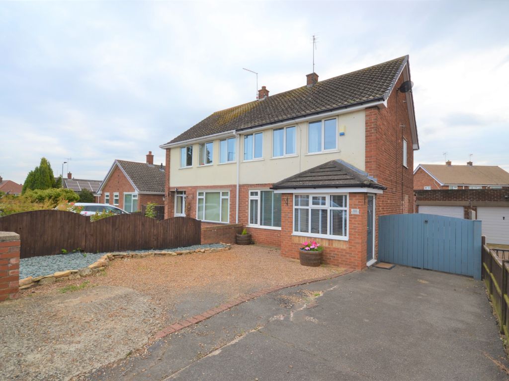 3 bed semidetached house for sale in Wong Lane, Tickhill, Doncaster