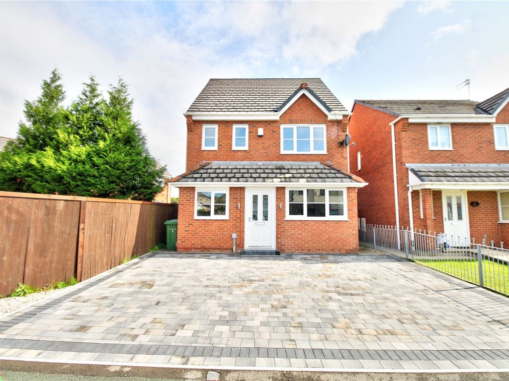 4 bed detached house for sale in Marlborough Avenue, Netherton