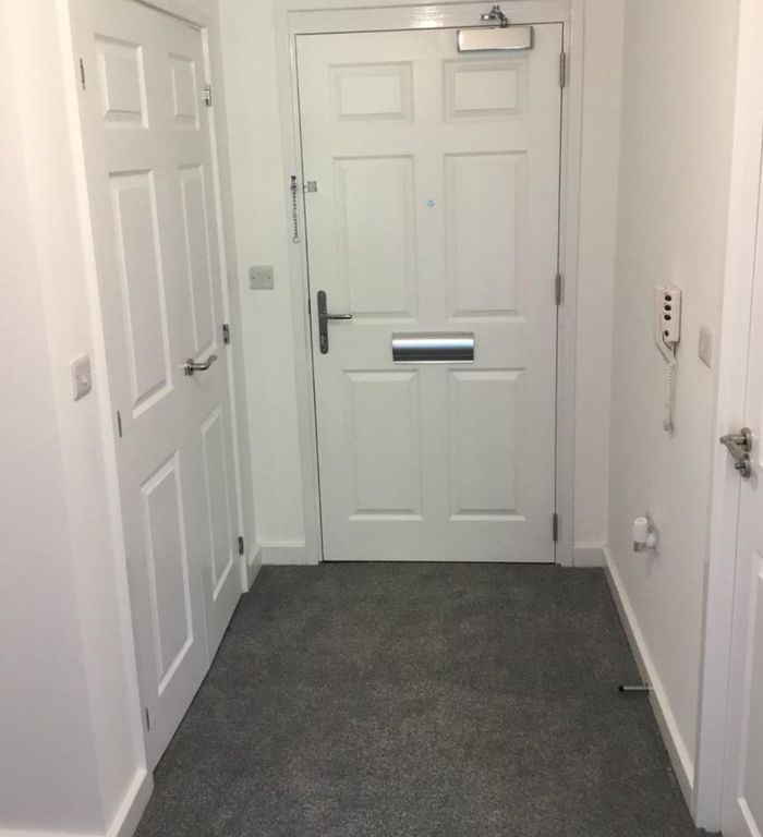 1 bed flat to rent in Hall Park Street, Bilston WV14, £635 pcm Zoopla