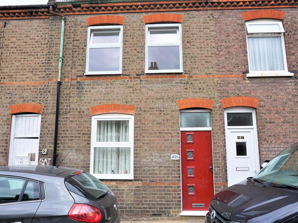 Wimborne Road Luton LU1  