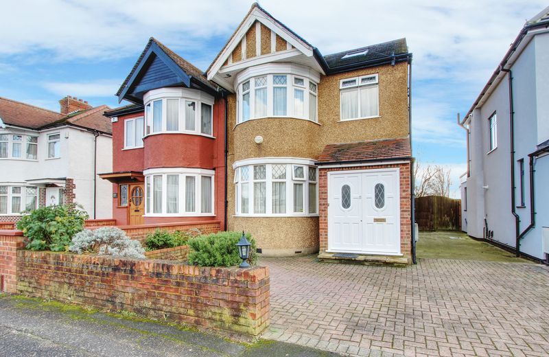 4 bed semidetached house for sale in Ivanhoe Drive, Harrow HA3, £