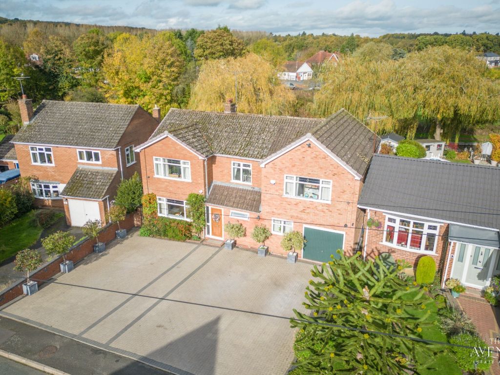 4 bed detached house for sale in Stourton Crescent, Stourton