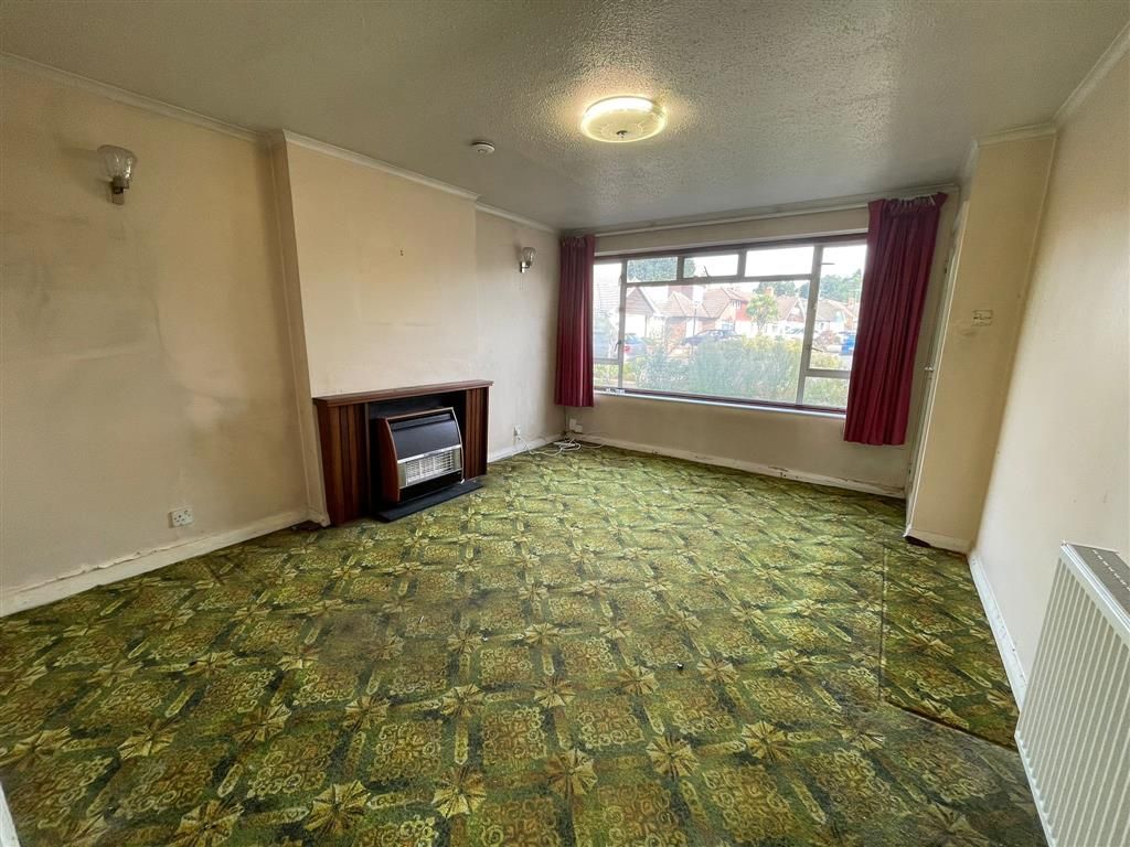 3 bed semidetached house for sale in Chudleigh Gardens, Sutton, Surrey