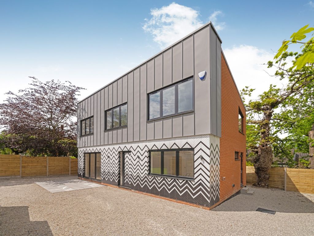 4 bed detached house for sale in Highland Road, Bromley, Kent BR1 Zoopla