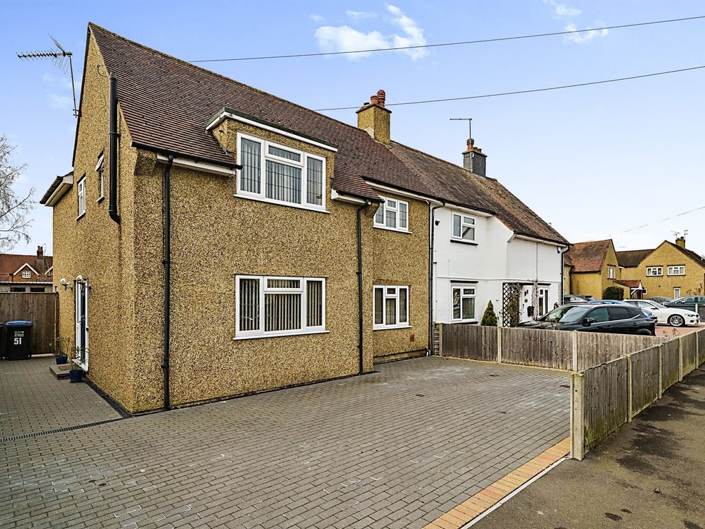 4 bed semidetached house for sale in Cecil Crescent, Hatfield AL10
