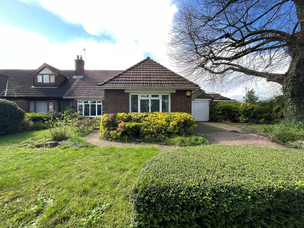 3 bed semidetached bungalow for sale in Llanrumney Avenue, Llanrumney
