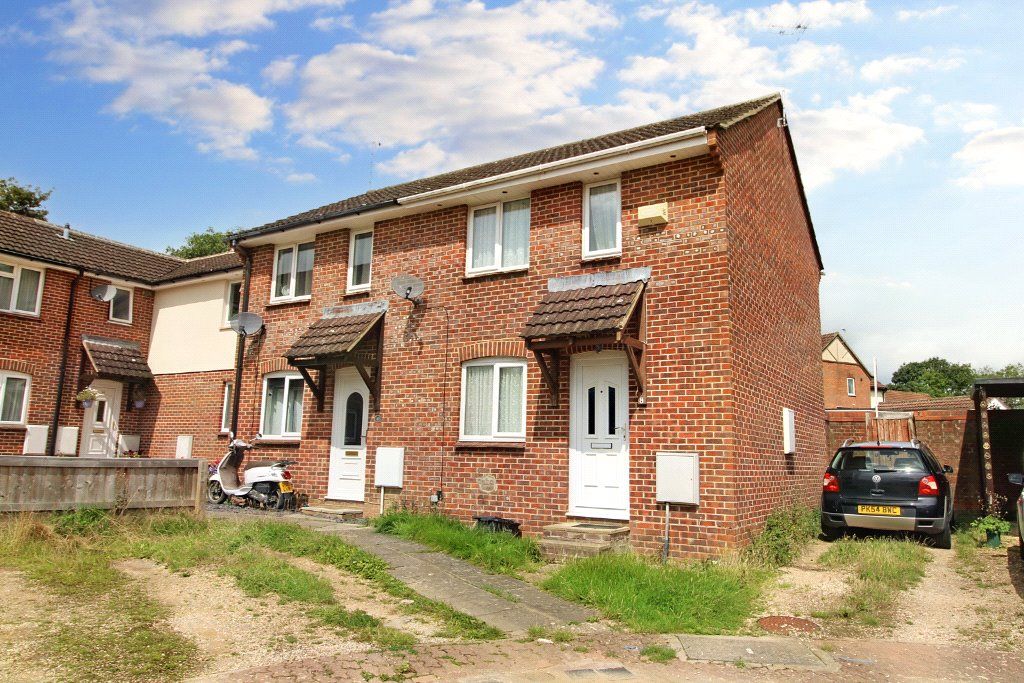 2 bed end terrace house for sale in Bradenham Road, Grange Park