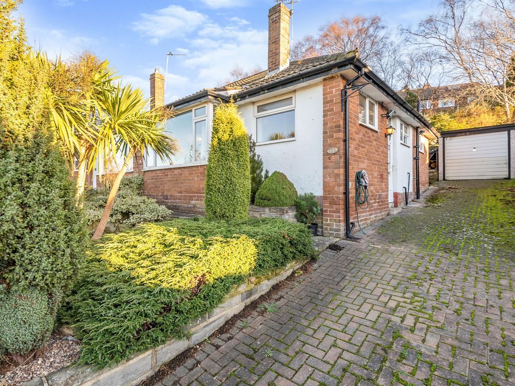 2 bed semidetached bungalow for sale in Moseley Wood Gardens, Cookridge, Leeds LS16, £190,000