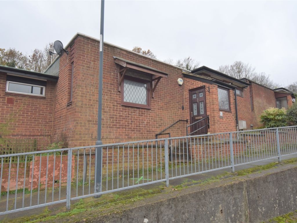 2 bed bungalow for sale in Chelsworth Drive, London SE18 Zoopla