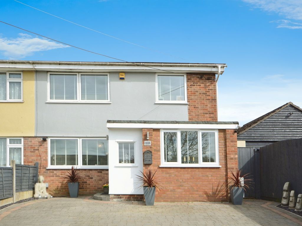 3 bed semidetached house for sale in Notley Road, Braintree CM7, £