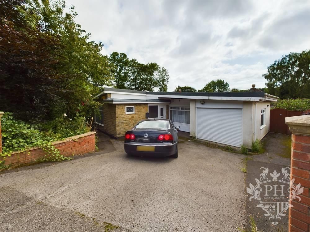3 bed detached bungalow for sale in Ormesby Bank, Ormesby