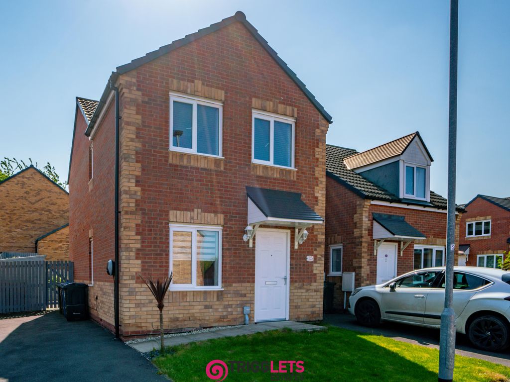 3 bed semidetached house for sale in Highfield Grange Close, Wombwell