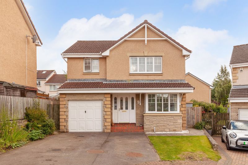 4 bed detached house for sale in Maclean Way, Pitreavie Castle