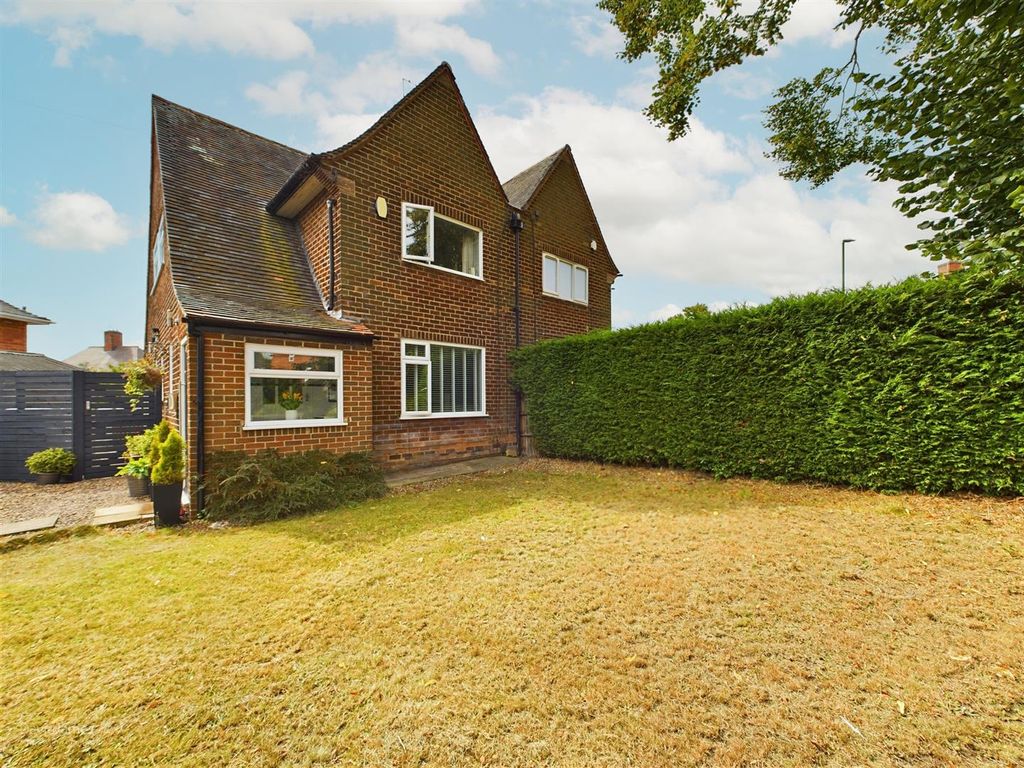3 bed semidetached house for sale in Ventnor Rise, Nottingham NG5, £