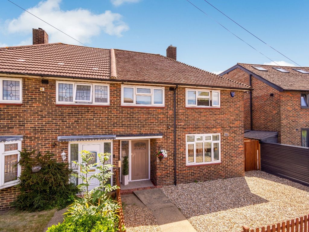 3 bed end terrace house for sale in Southspring, Sidcup DA15 Zoopla