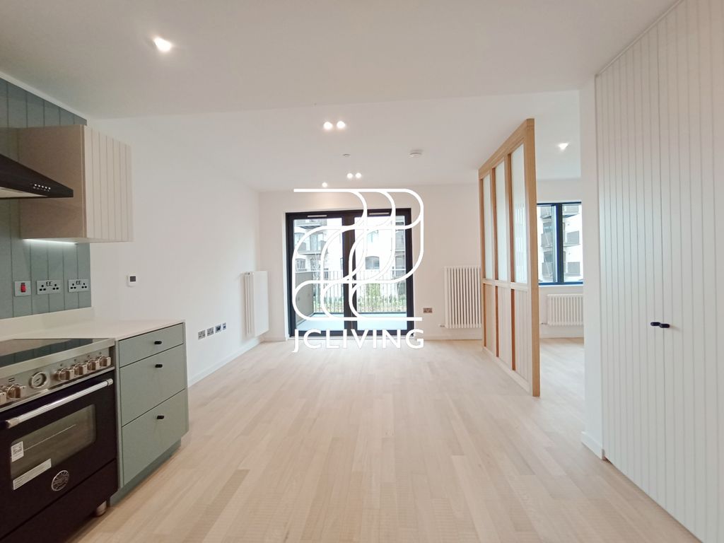 Studio to rent in Bradshaw Yard, Brentford TW8 Zoopla