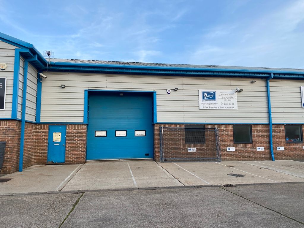 Light industrial to let in Unit B, Waltham Business Park, Brickyard