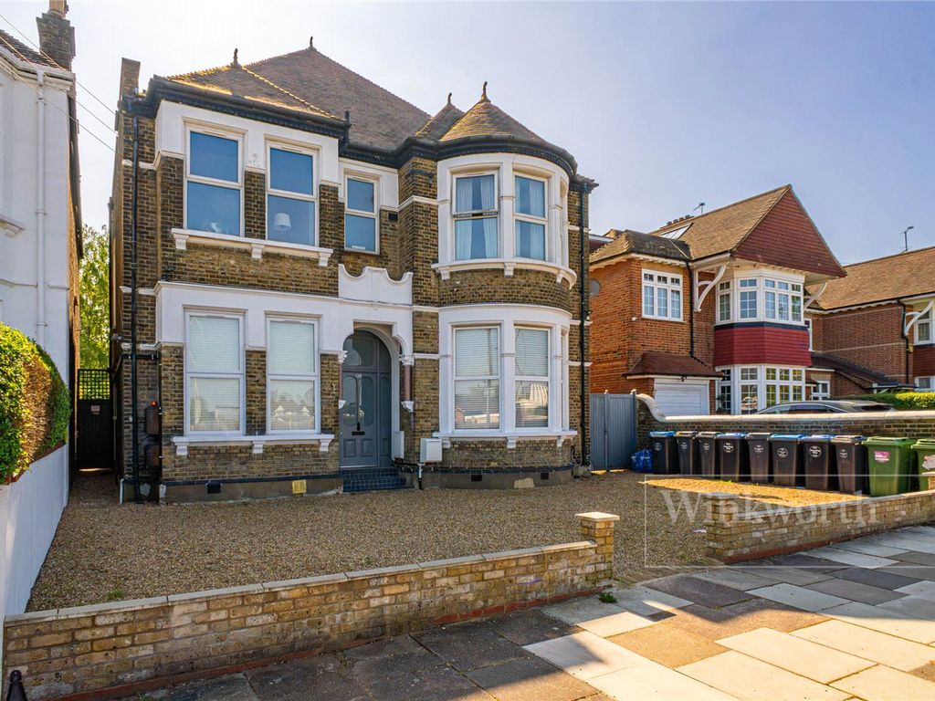 2 bed flat for sale in Milverton Road, London NW6, £525,000 Zoopla
