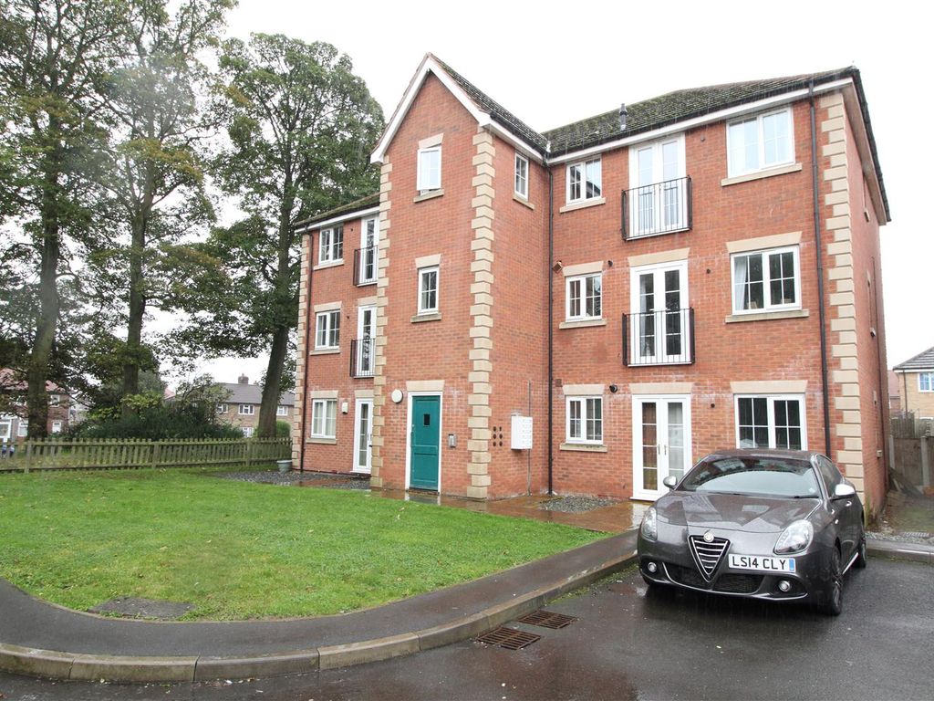 2 bed flat to rent in Loxley Close, Hucknall, Nottingham NG15 Zoopla