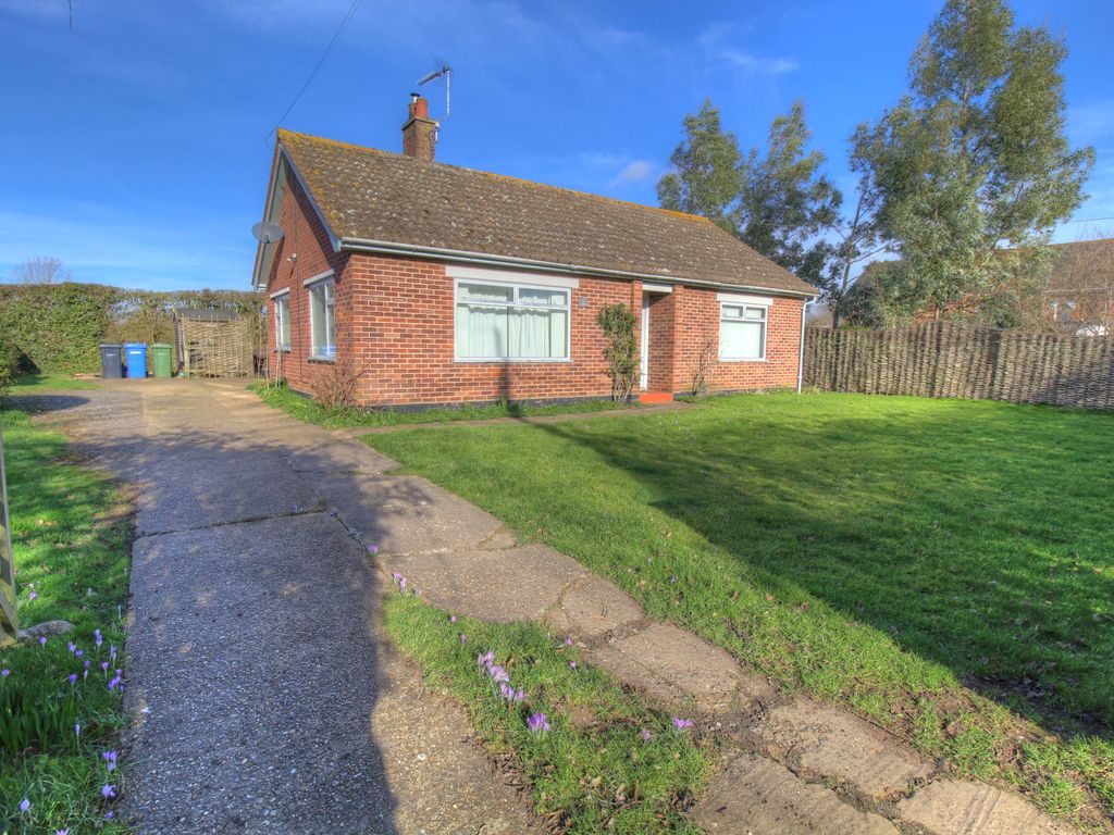 3 bed bungalow for sale in Hares Lane, Westhall, Halesworth IP19 Zoopla