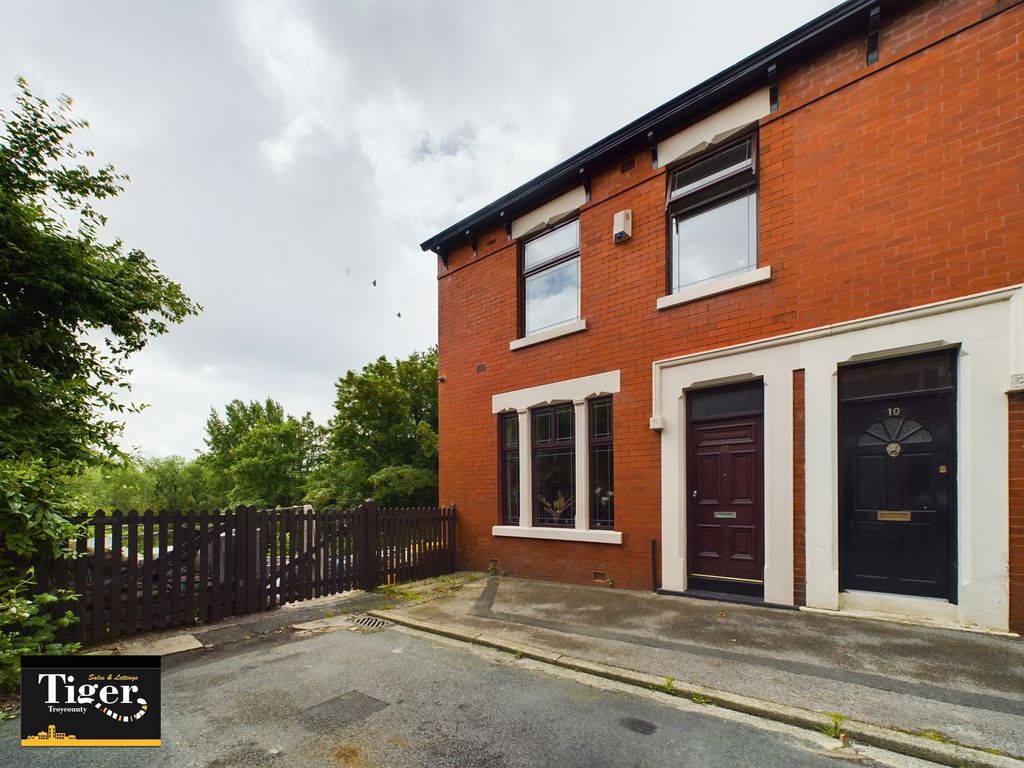 5 bed end terrace house for sale in Fenton Road, Fulwood, Preston PR2