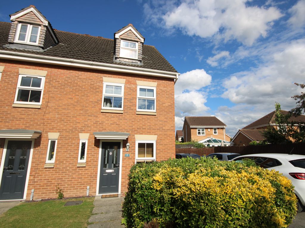 3 bed semidetached house to rent in Copperfield Close, Sherburn In