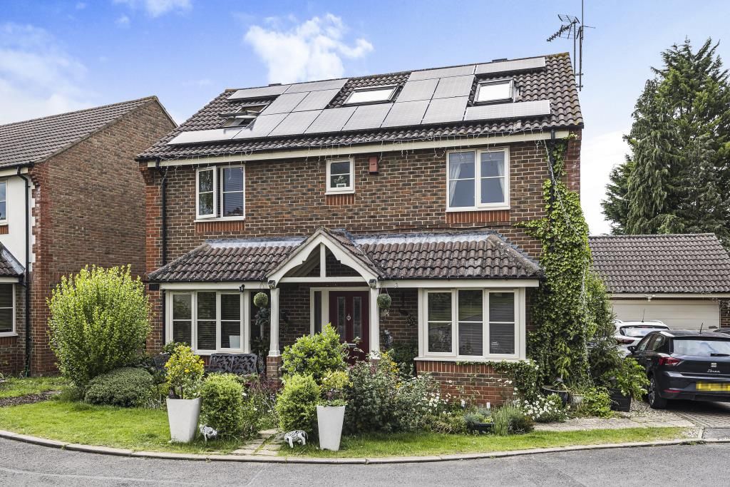 6 bed detached house for sale in Kennington, Oxford OX1, £750,000 Zoopla