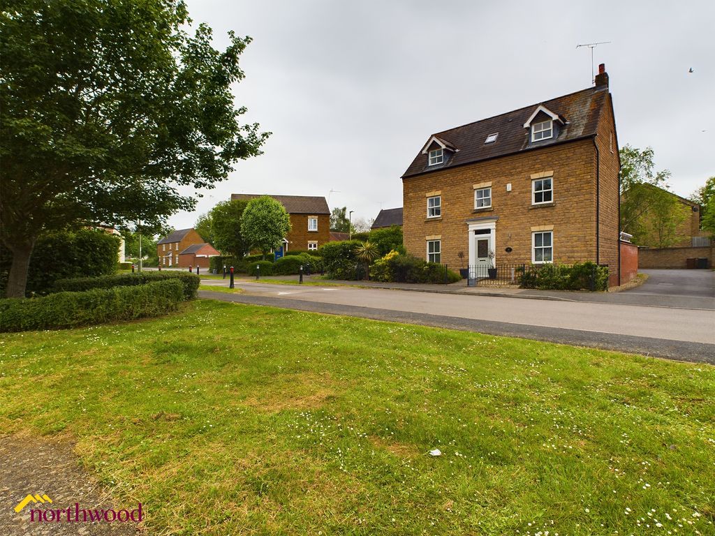 5 bed detached house for sale in Usher Drive, Banbury OX16 Zoopla