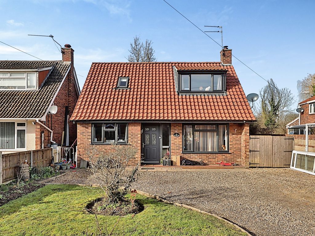 3 bed bungalow for sale in The Street, Costessey, Norwich NR8 Zoopla