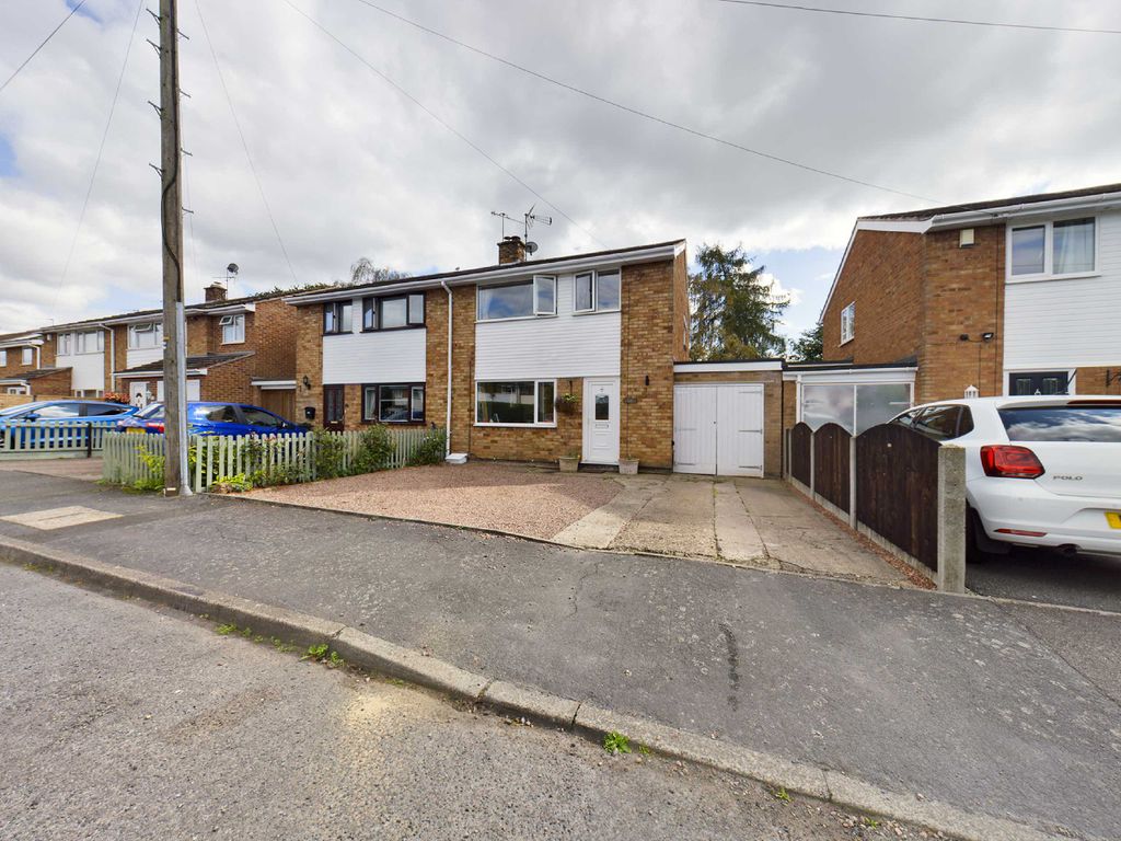 3 bed semidetached house for sale in Close, Lower Broadheath