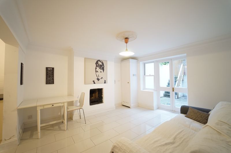 Elgin Avenue, London W9