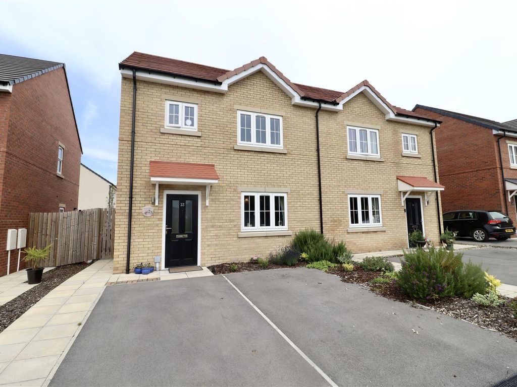 3 bed semidetached house for sale in Brodwick Drive, HolmeOnSpalding