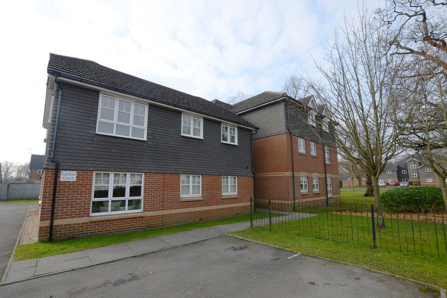 2 bed flat to rent in Boxalls Lane, Aldershot GU11 Zoopla