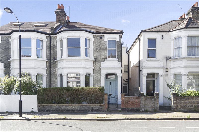 2 bed flat to rent in Roxwell Road, Shepherds Bush, London W12 Zoopla