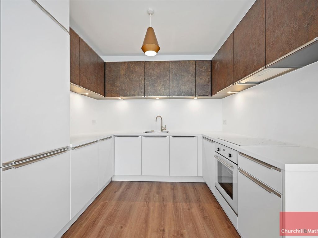 2 bed flat to rent in Cumberland Park, London W3 Zoopla