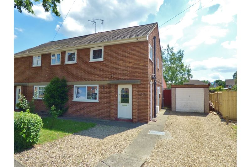 4 bed semidetached house for sale in Holyrood Walk, Spalding