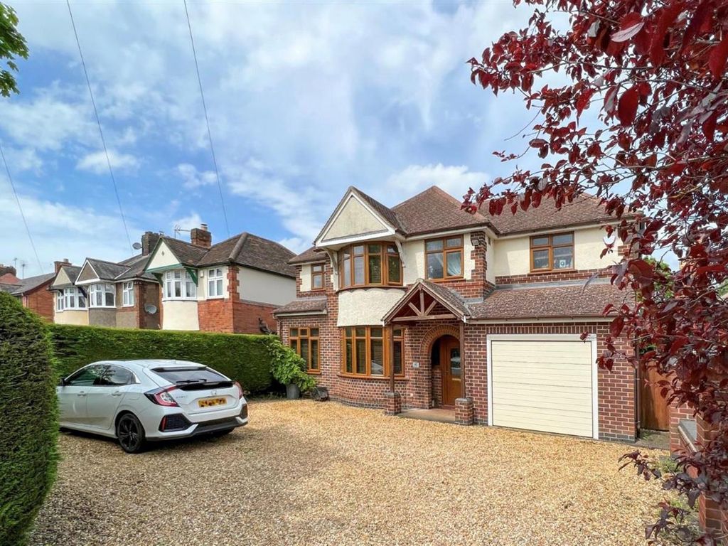 4 bed property for sale in Hinckley Road, Barwell, Leicester LE9 Zoopla