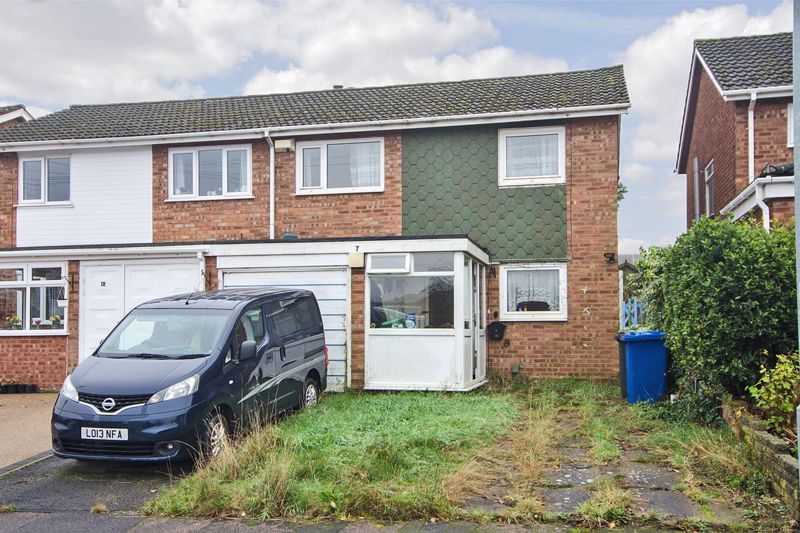 3 bed semidetached house for sale in Carlton Crescent, Chase Terrace