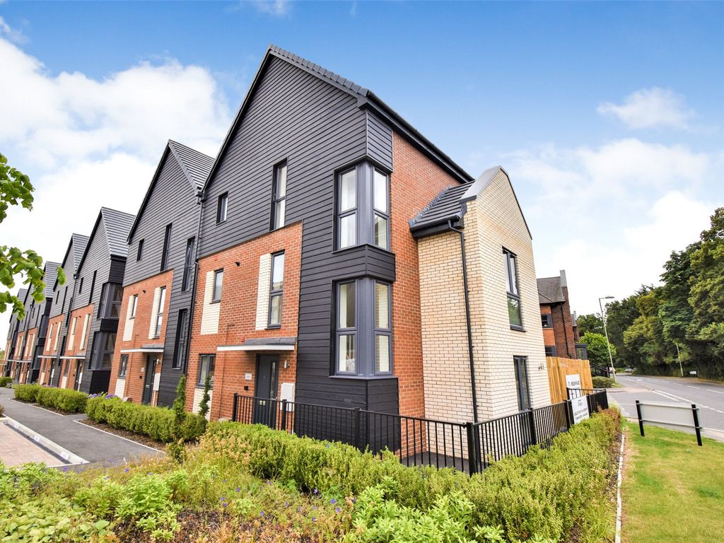 4 bed terraced house to rent in Station Road, Hook, Hampshire RG27 Zoopla