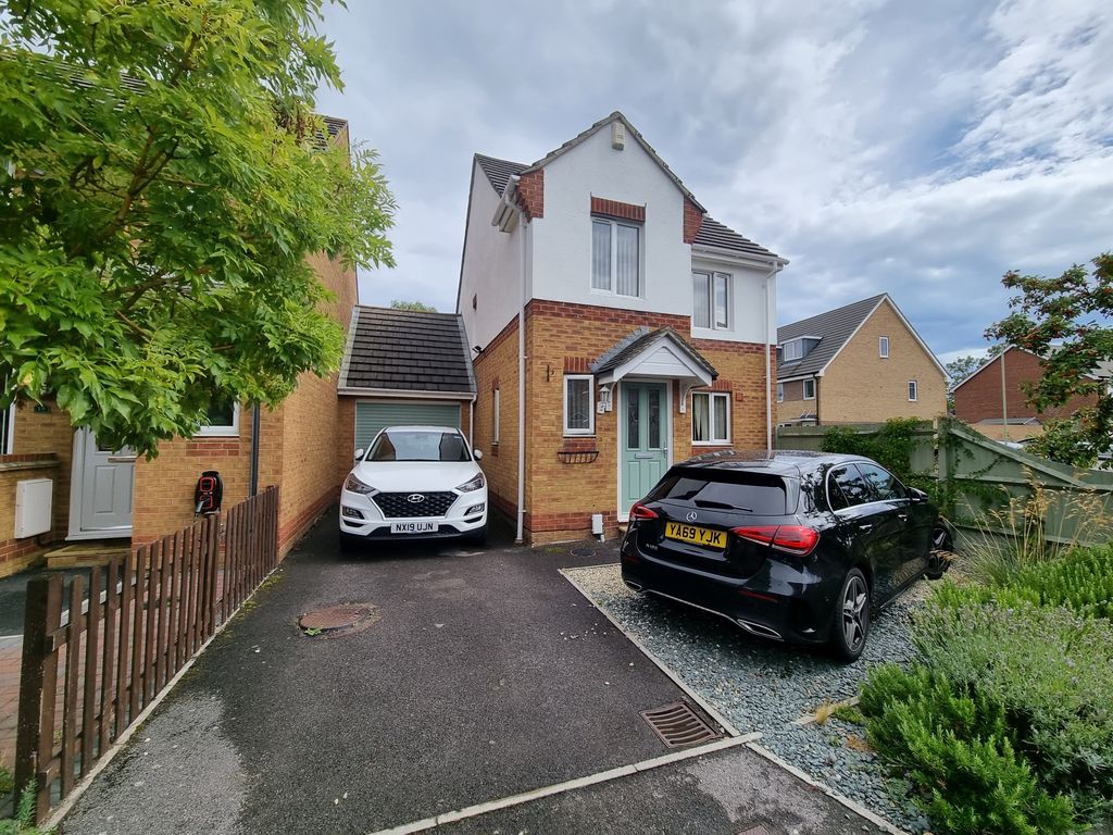 3 bed property to rent in Compass Close, Gosport PO13 Zoopla