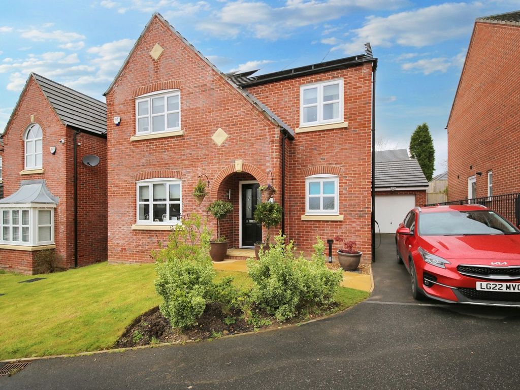 4 bed detached house for sale in Weaver Close, Upholland WN8, £325,000