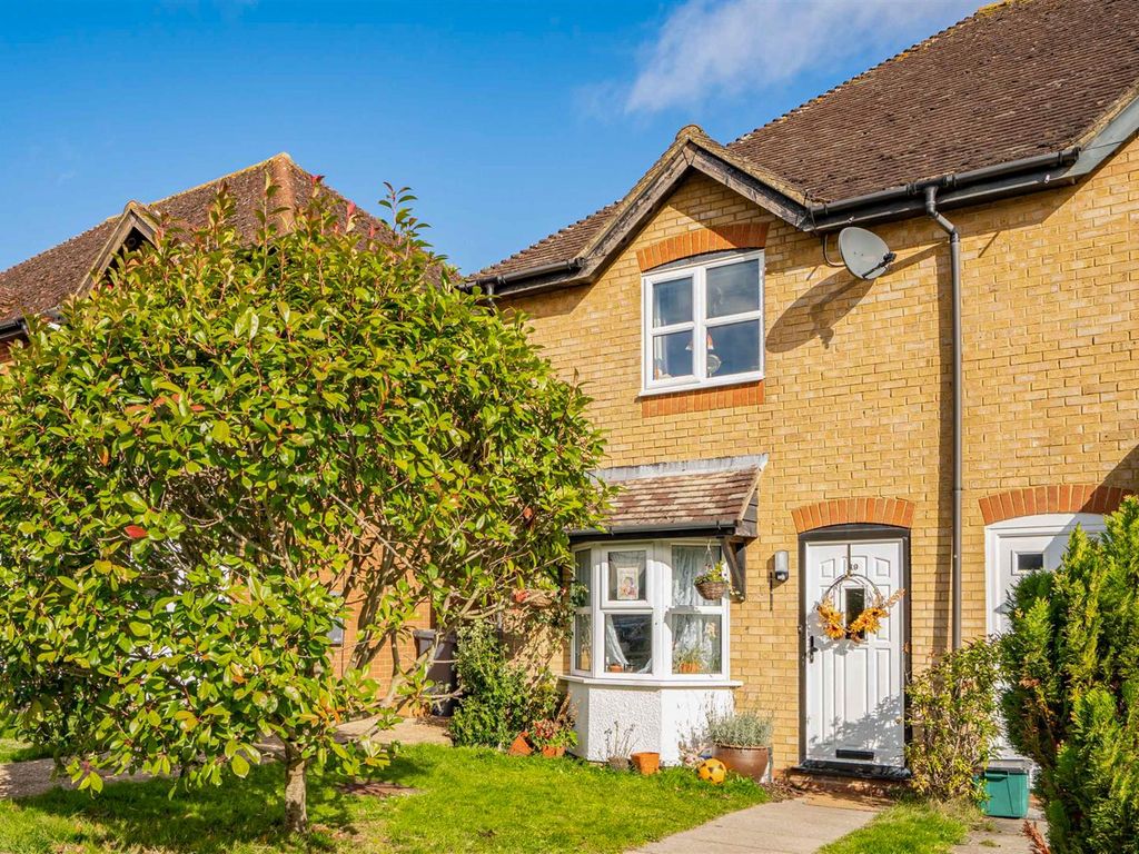 2 bed end terrace house for sale in Gardens Close, Stokenchurch Village, Quiet CulDeSac HP14