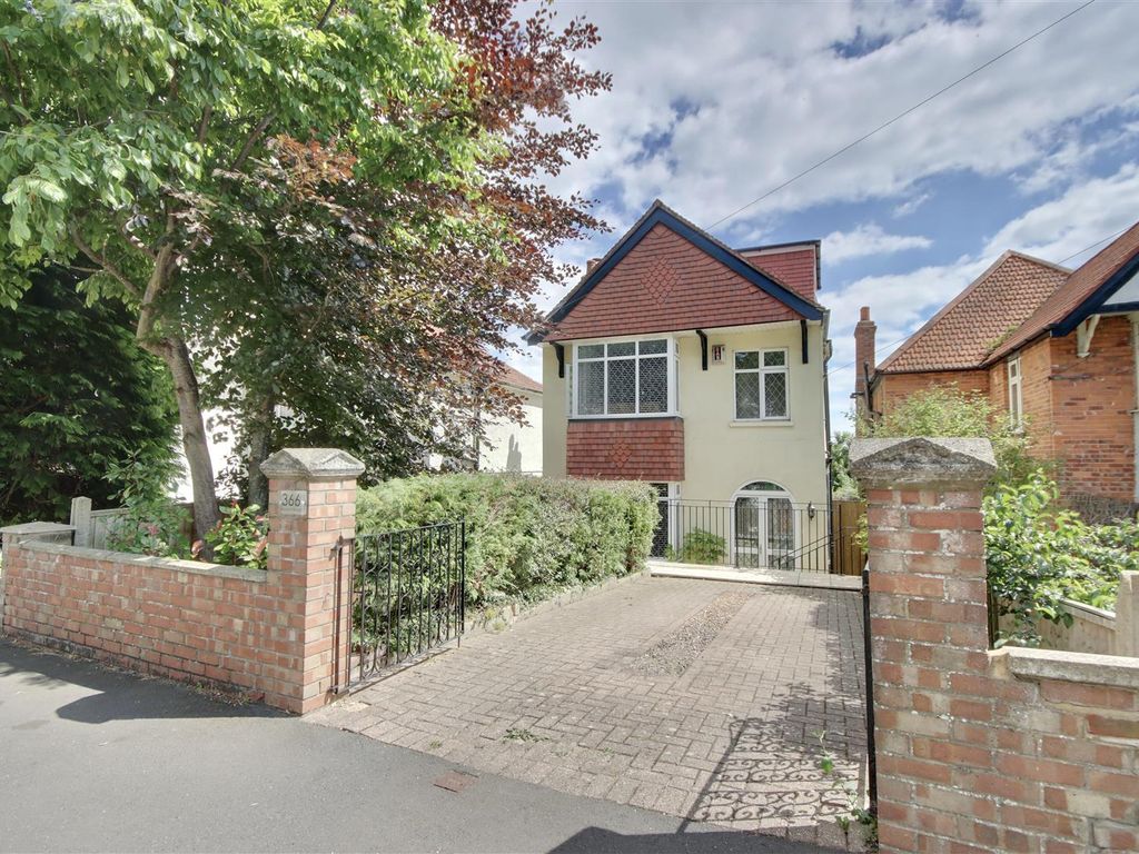 5 bed detached house for sale in Havant Road, Farlington, Portsmouth